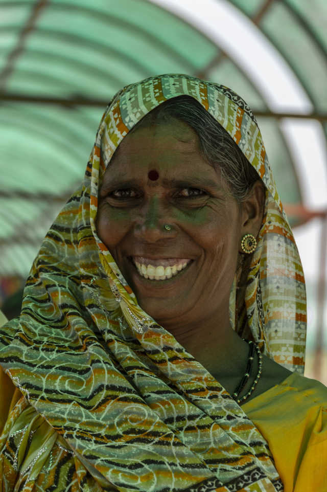 57 - India - Osian - mujer